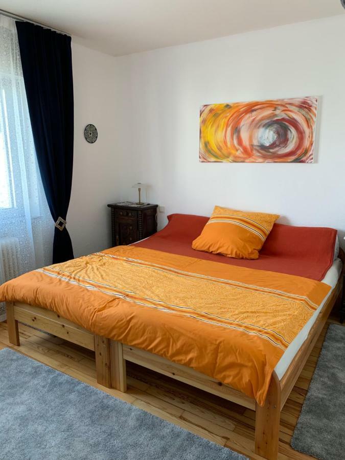 Moderne Ferienwohnung Mit Balkon Im Schoenen Saarland Dillingen Exterior foto