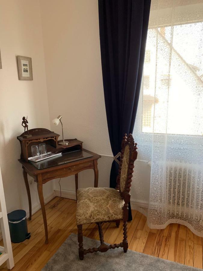 Moderne Ferienwohnung Mit Balkon Im Schoenen Saarland Dillingen Exterior foto