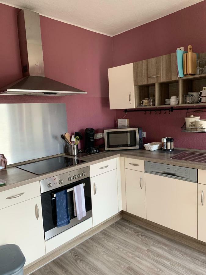 Moderne Ferienwohnung Mit Balkon Im Schoenen Saarland Dillingen Exterior foto